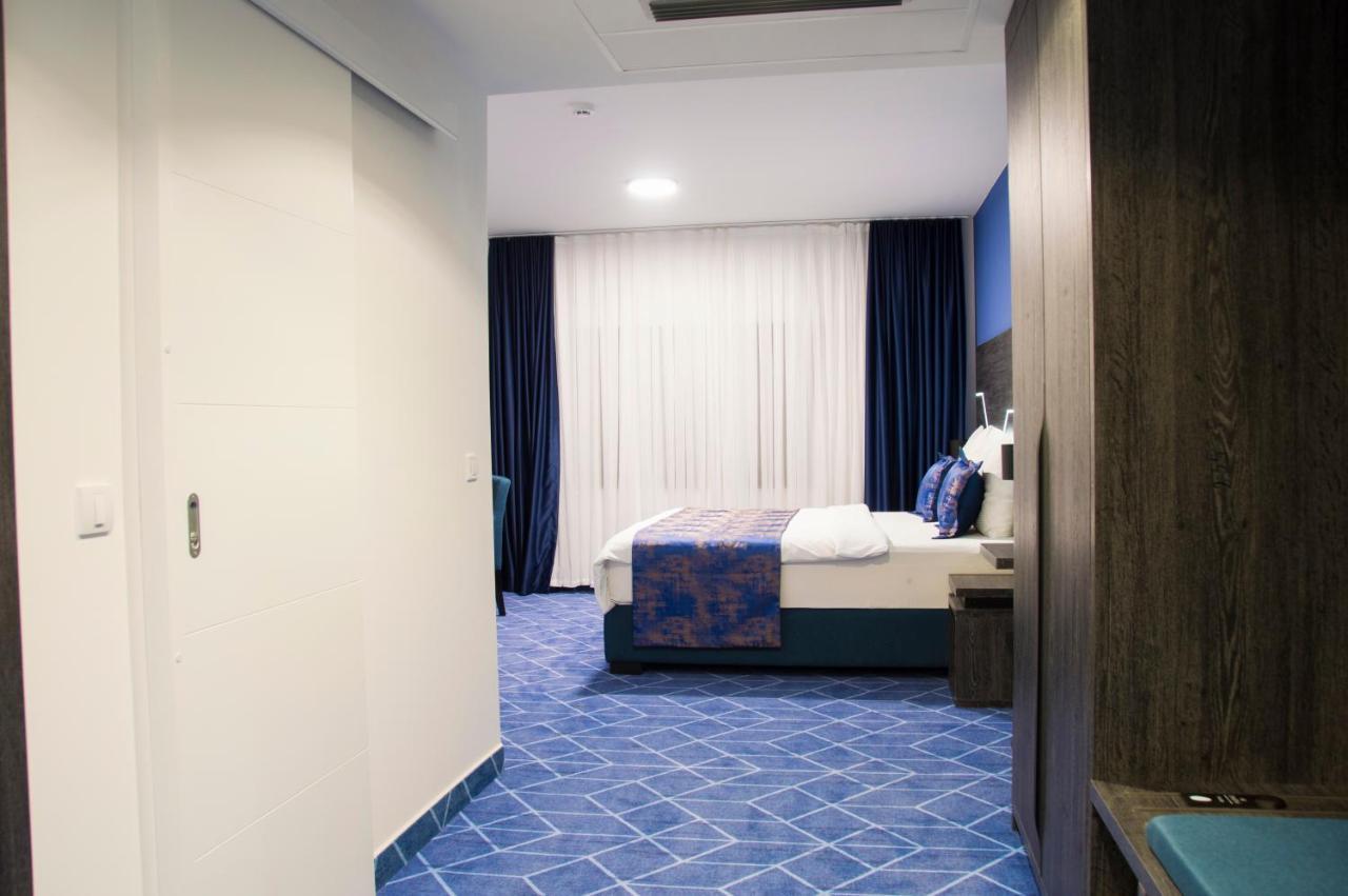 Hotel Biga Zavidovici Buitenkant foto