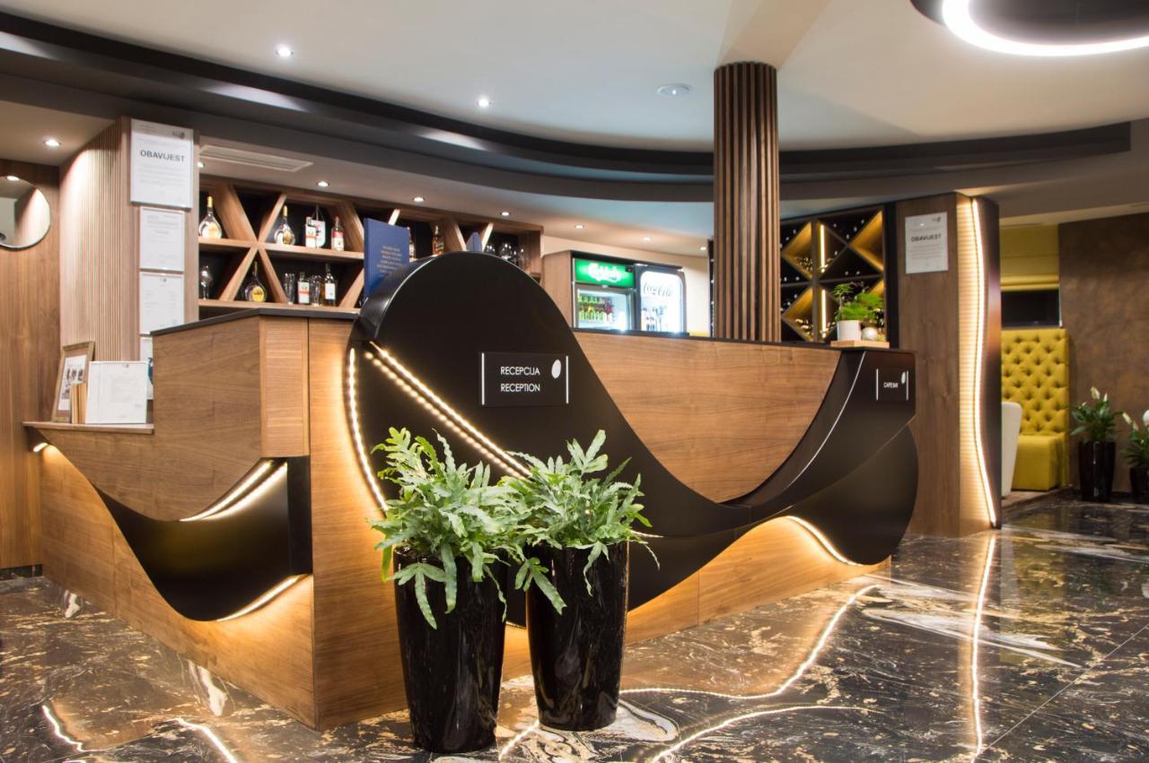 Hotel Biga Zavidovici Buitenkant foto