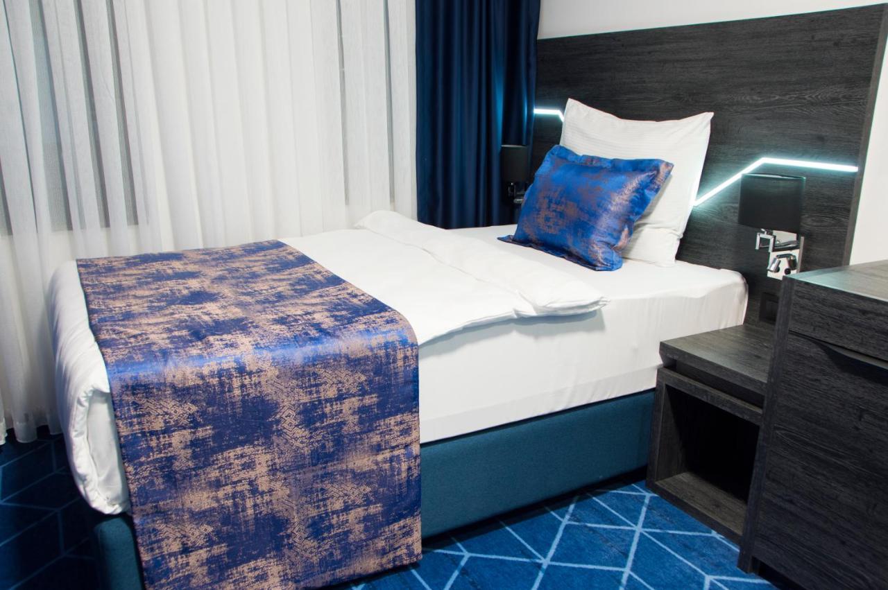 Hotel Biga Zavidovici Buitenkant foto